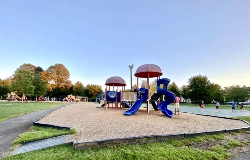 Van Dyck Park