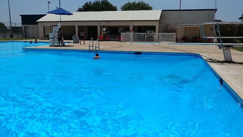 Hondo City Swimming Pool - Pickleball in Hondo, Texas