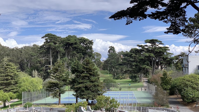 Mountain Lake Tennis Courts