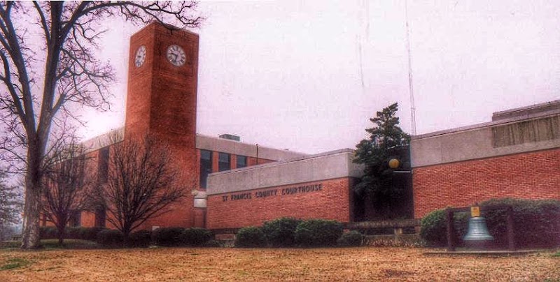 St. Francis County Courthouse - Pickleball in Forrest City, Arkansas