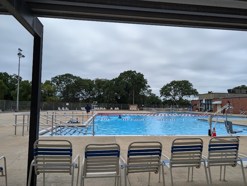 Averill Boulevard Park - Pickleball in Floral Park, New York