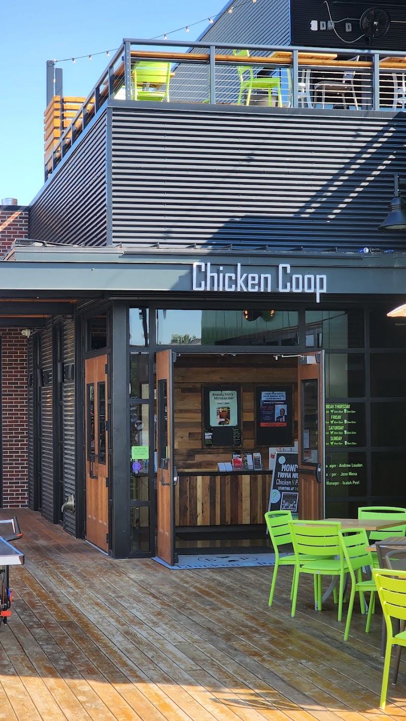 Chicken N Pickle - Overland Park