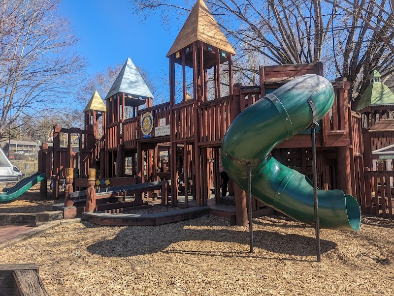 Poteet Park - Pickleball in Sylva, North Carolina