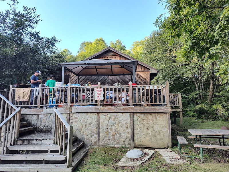 Four Seasons Lodge