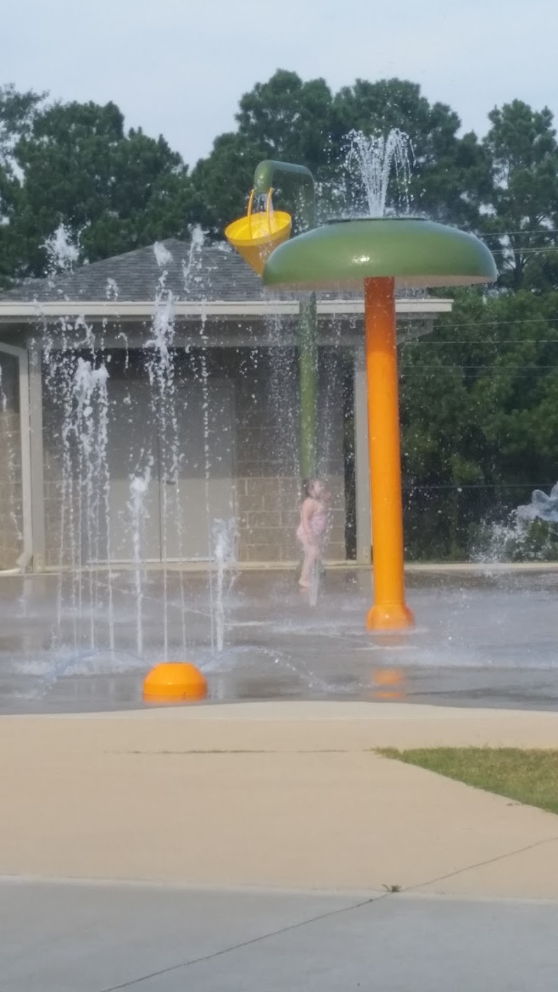 Nature Trail Splash Park & Playground