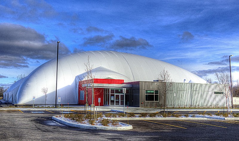 Sports Dome / Dôme Sportif