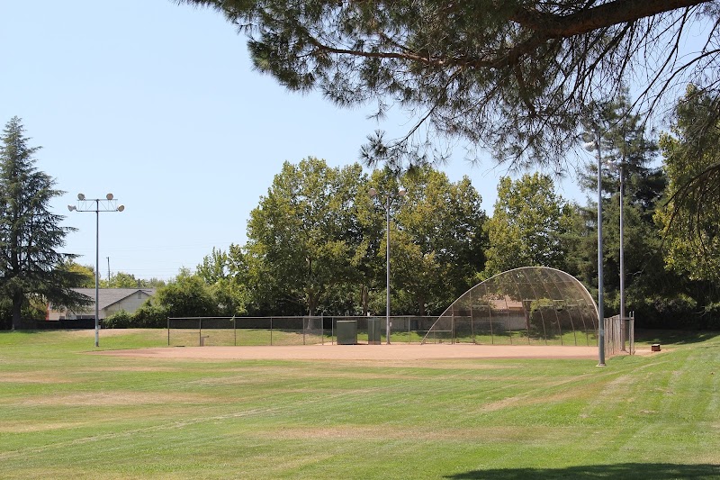 Lincoln Village Community Park - Pickleball in Mather, California