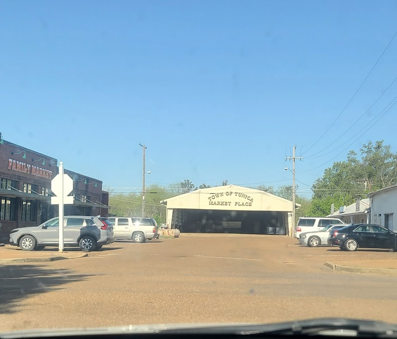 Tunica Main Street