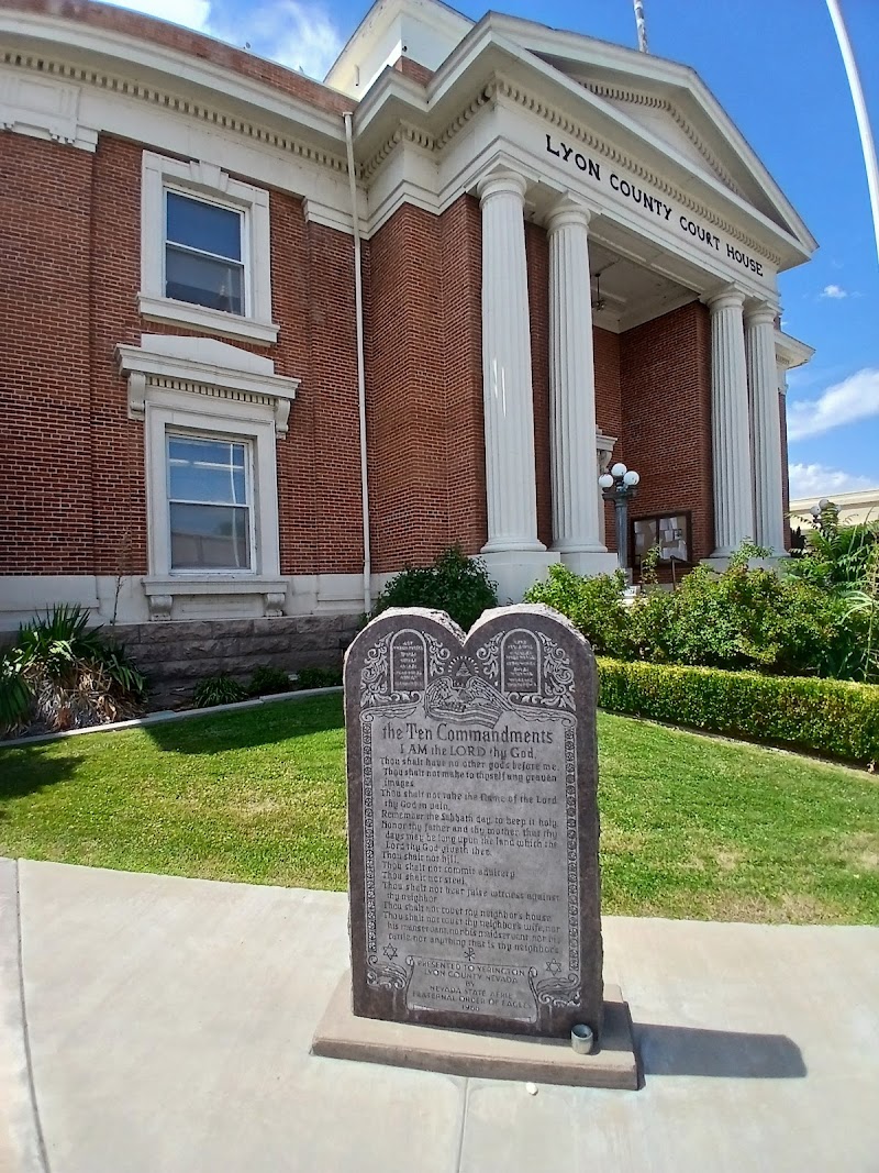 Lyon County Courthouse