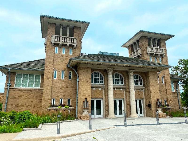 Marquette Park Pavilion