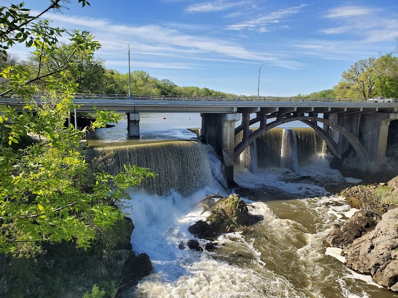 Power dam falls