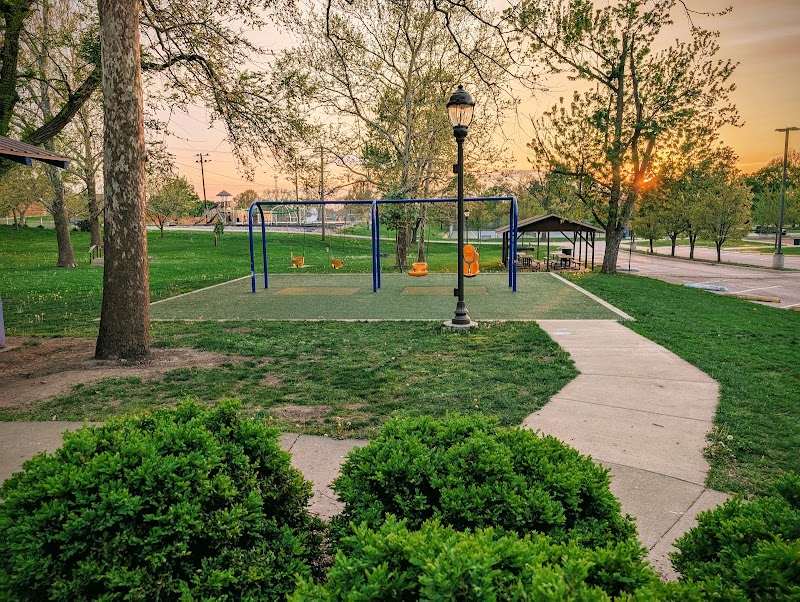 Recreation Park - Pickleball in Cameron, Missouri