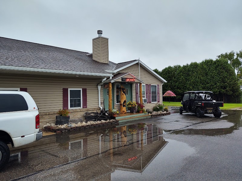Fox River Motel - Pickleball in Seney, Michigan