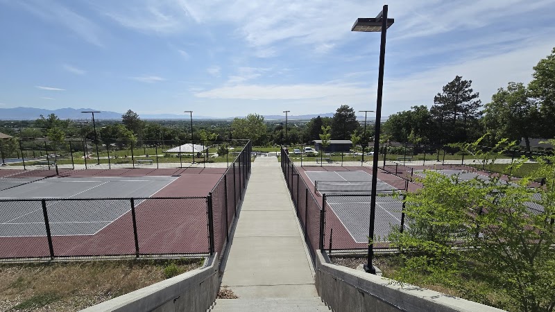 Pickleball Courts Island View Park