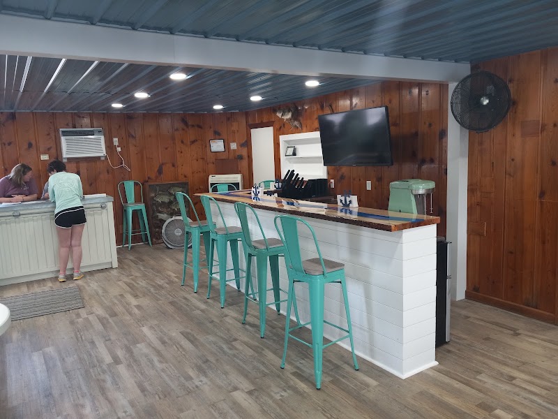 Anchor Pointe Resort & Restaurant