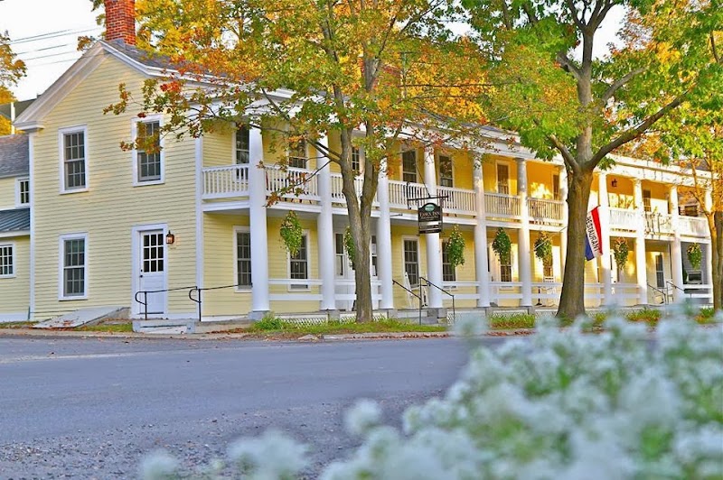 Essex Inn on the Adirondack Coast