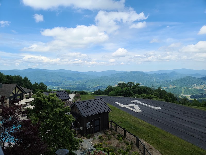 MOUNTAIN AIR COUNTRY CLUB