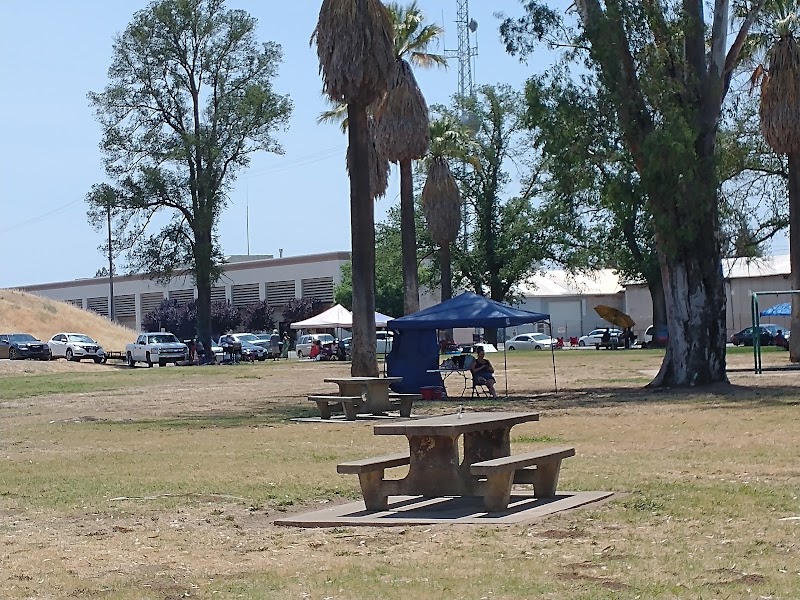 Yuba Park - Pickleball in Marysville, California