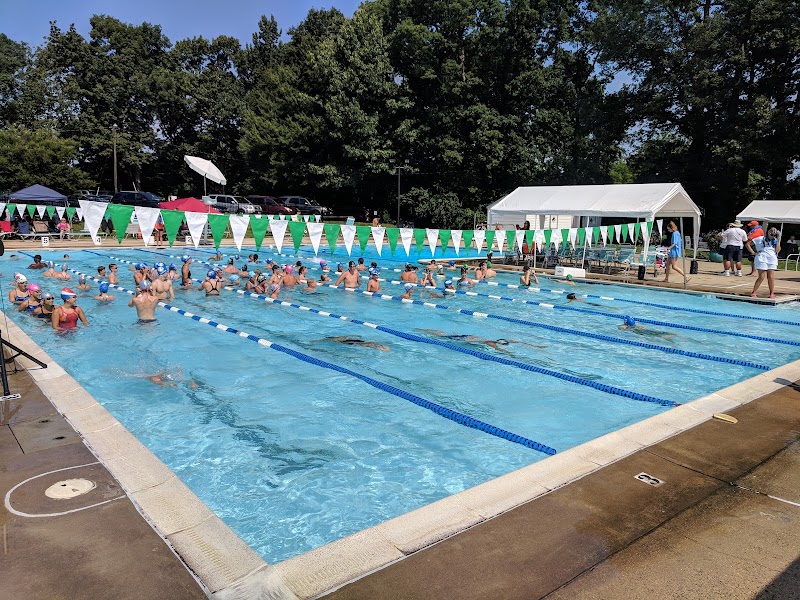 Little Hunting Park Club Swim and Tennis Club - Pickleball in Alexandria, Virginia