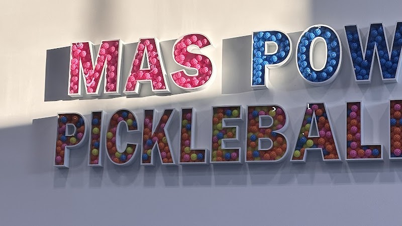 Mas Pow Pickleball Club