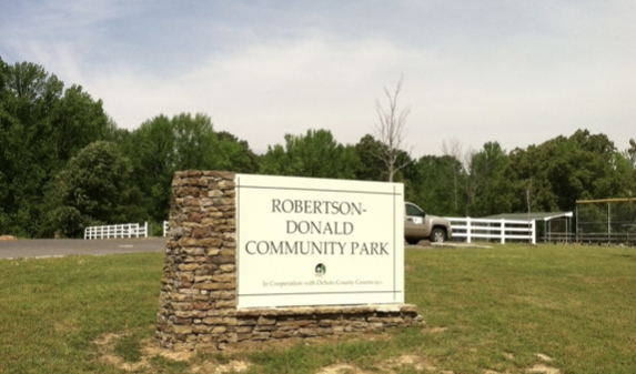 Robertson Donald Community Park - Pickleball in Walls, Mississippi