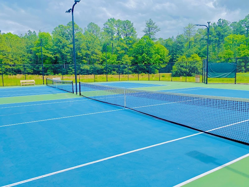 River's Bend Swimming Pool & Tennis Courts