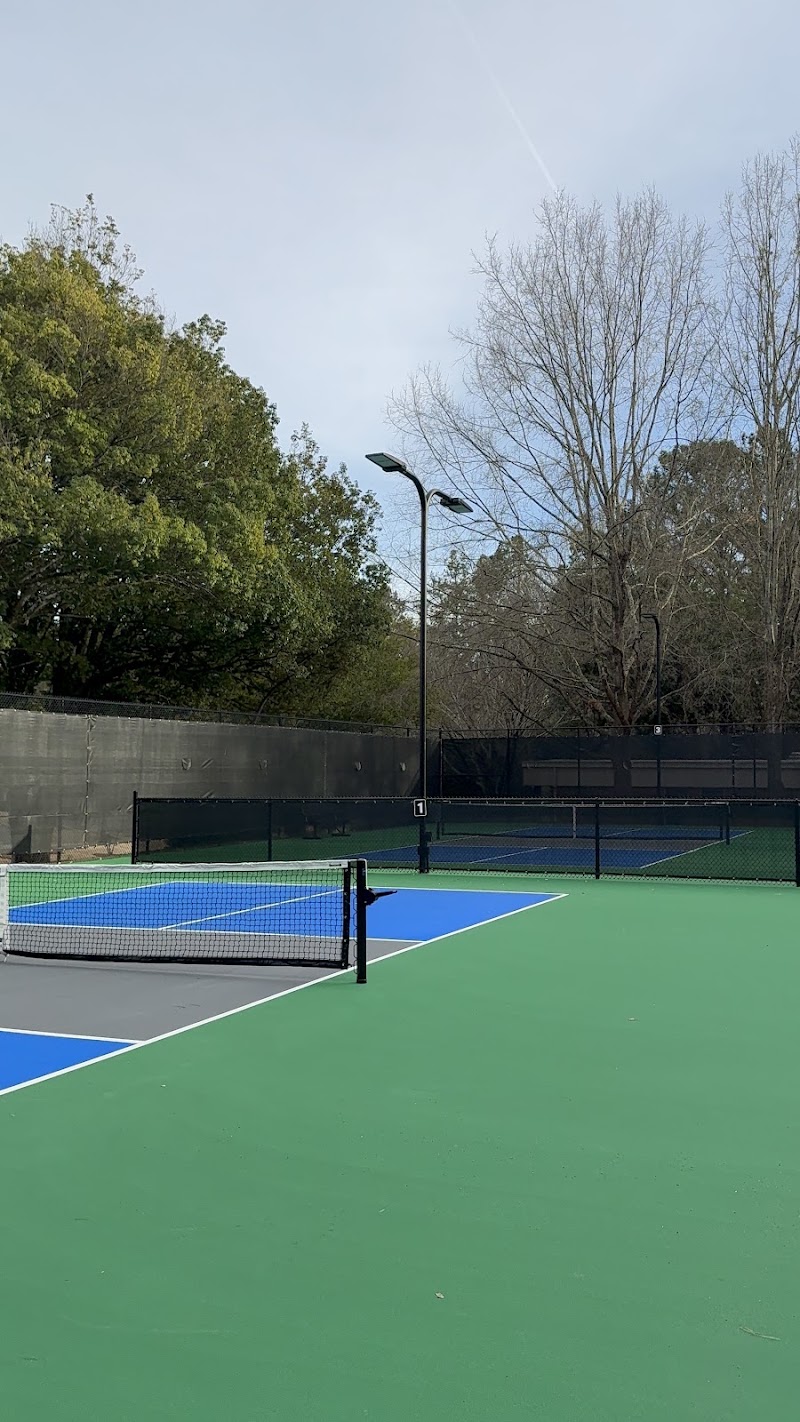 Mercer University Tennis & Pickleball Courts