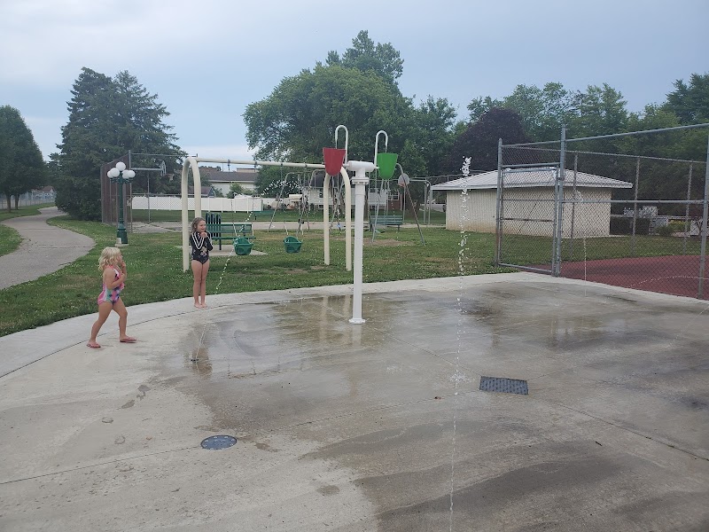 Deerfield Village Park Splash Pad - Pickleball in Deerfield, Michigan