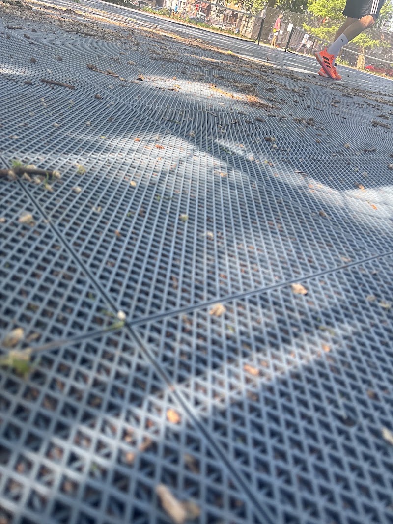 Barry Tennis Courts
