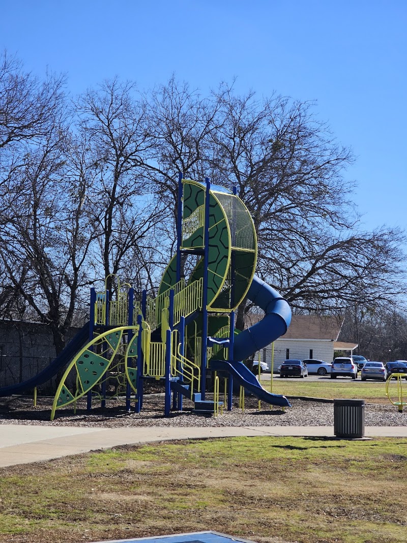 Fitzhugh Park - Pickleball in McKinney, Texas