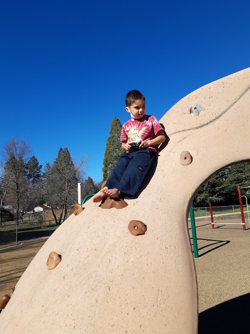 Devere Mautino Playground