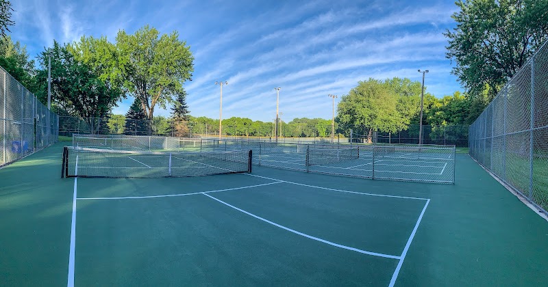 Lion's Park Pickleball Courts Parking