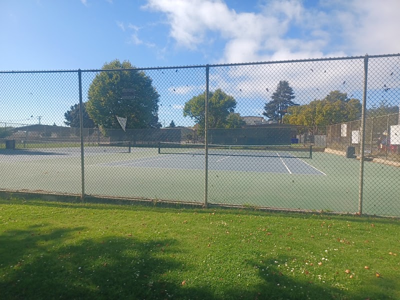 Harding Park Tennis Courts