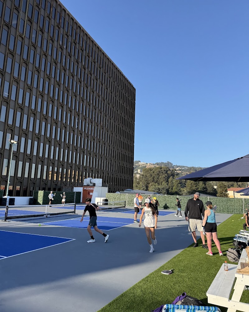 Neighborhood Pickleball - Pickleball in Emeryville, California