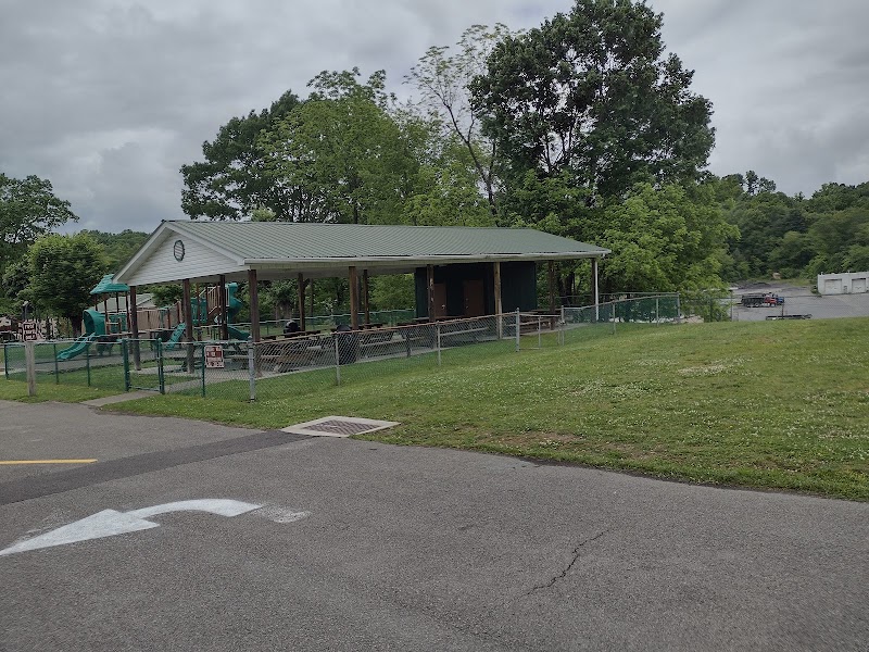 New River Park - Pickleball in Bradley, West Virginia