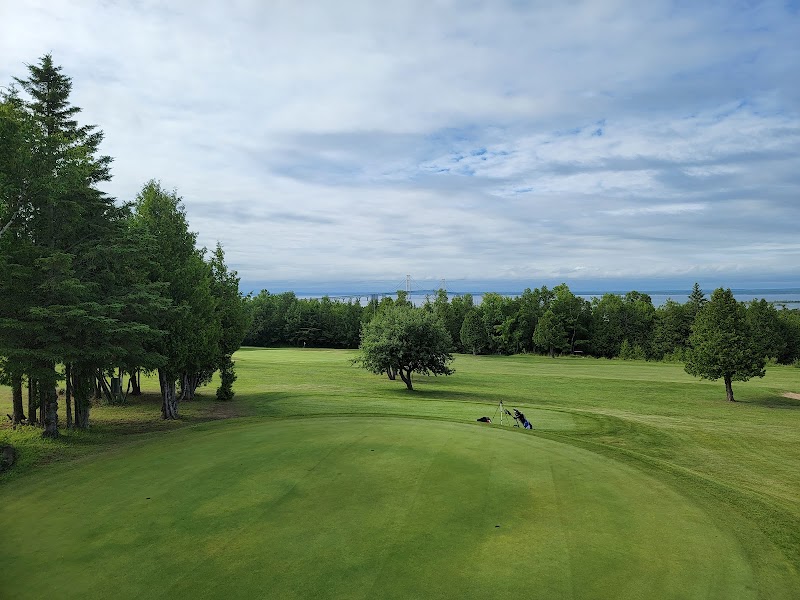 St. Ignace Golf & Country Club