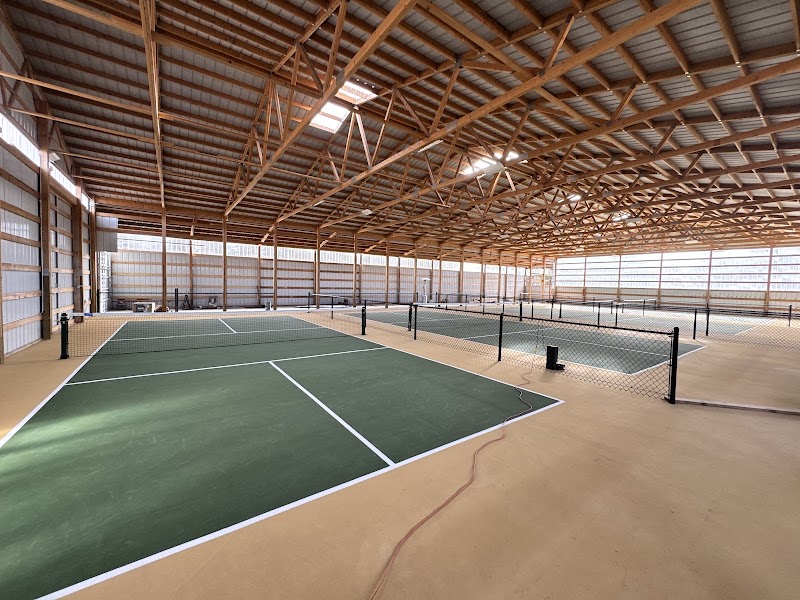 Pines & Paddles Pickleball and Social Club