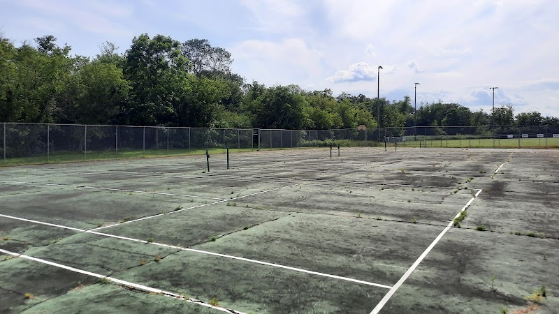 Veteran's Memorial Park-tennis/pickleball court