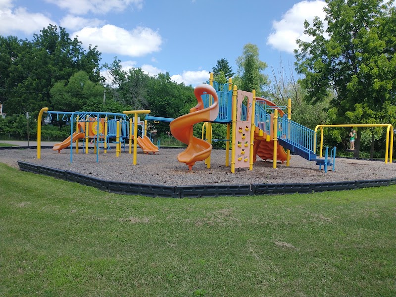 Bowen Park - Pickleball in Savanna, Illinois