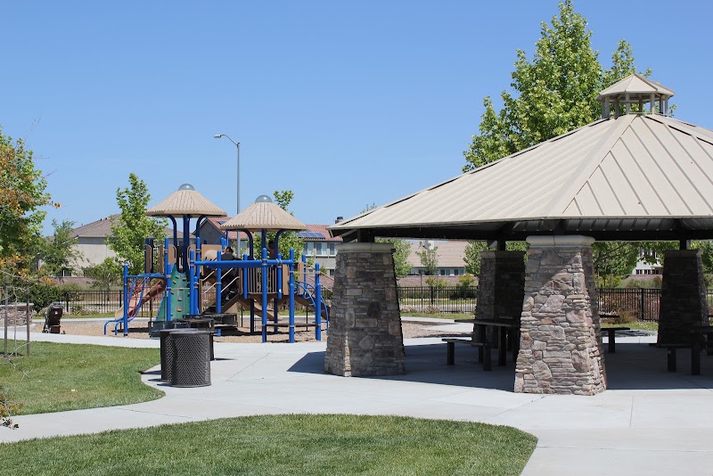 Eagle's Nest Park - Pickleball in Mather, California