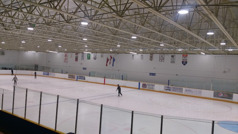 Burnhamthorpe Community Centre - Pickleball in Mississauga, Ontario