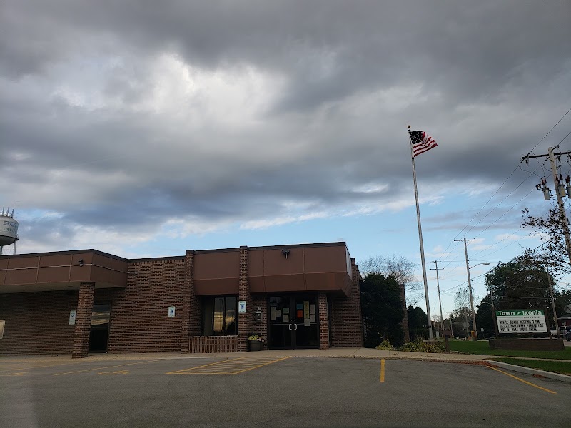 Ixonia Town Hall