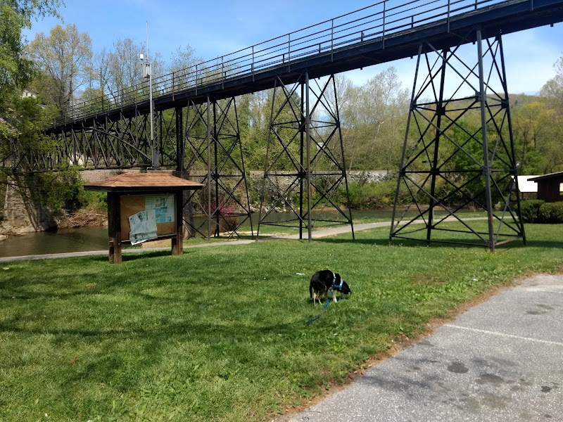 Riverside Park - Pickleball in Spruce Pine, North Carolina