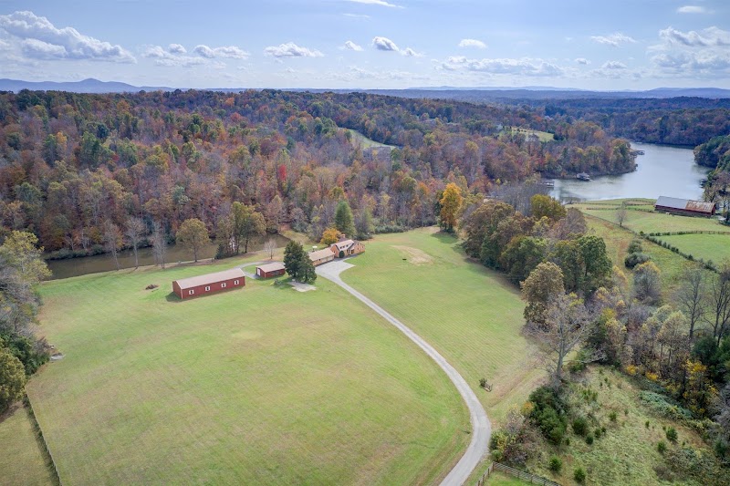 Lakeview Farm Pickleball Retreat - Pickleball in Laneview, Virginia