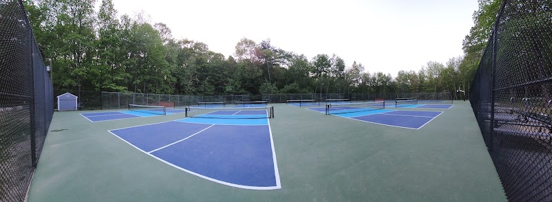 Groton Country Club Pickleball Courts
