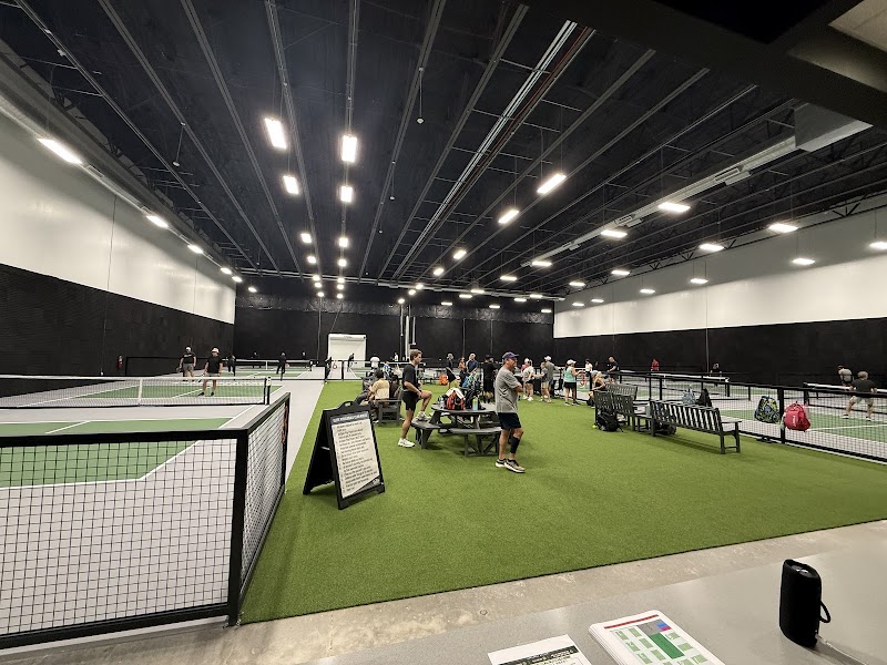 Elite Pickleball Club - The Woodlands