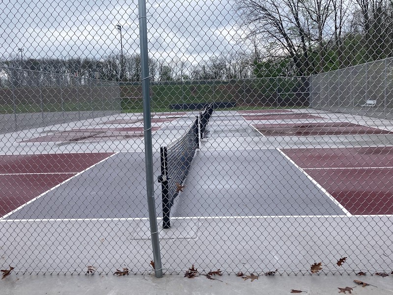 Bairdford Park pickleball courts and parking