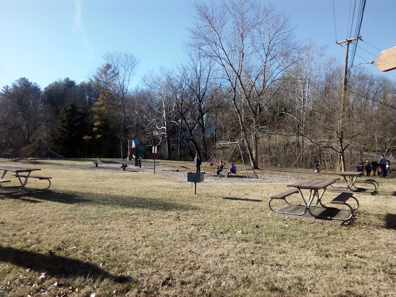 Lime Kiln Bridge Park - Pickleball in Lexington, Virginia