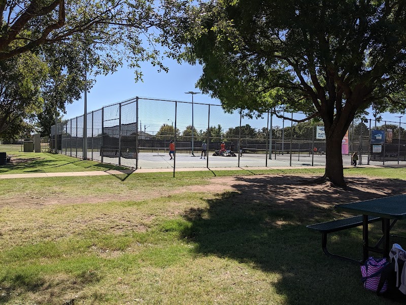 Earlywine Tennis Center