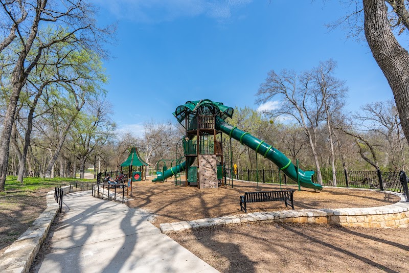 Recreation Center at Towne Lake